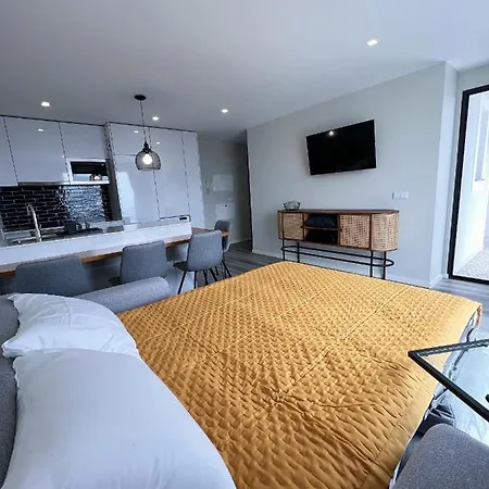 Dona I At Botanical Garden 아파트 *