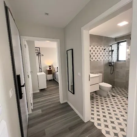 Dona I At Botanical Garden * 푼샬