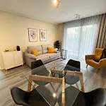 Dona I At Botanical Garden Apartment *
