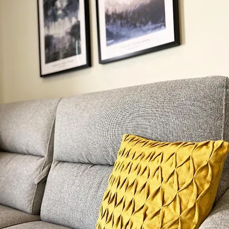 Dona I At Botanical Garden *