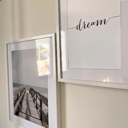 Dona I At Botanical Garden *