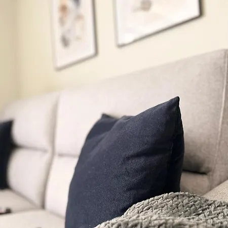 Dona I At Botanical Garden * Funchal (Madeira)