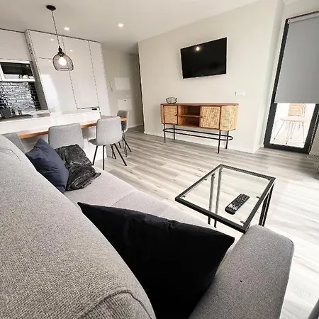 Dona I At Botanical Garden