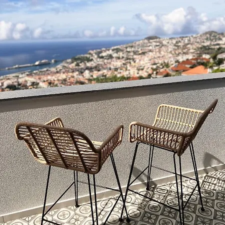 Dona I At Botanical Garden * Funchal (Madeira)