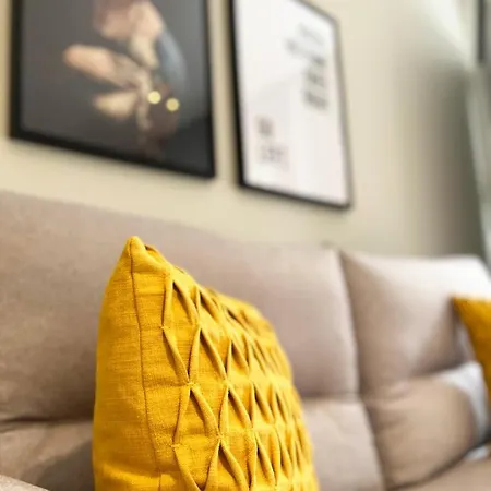 Dona I At Botanical Garden Apartment