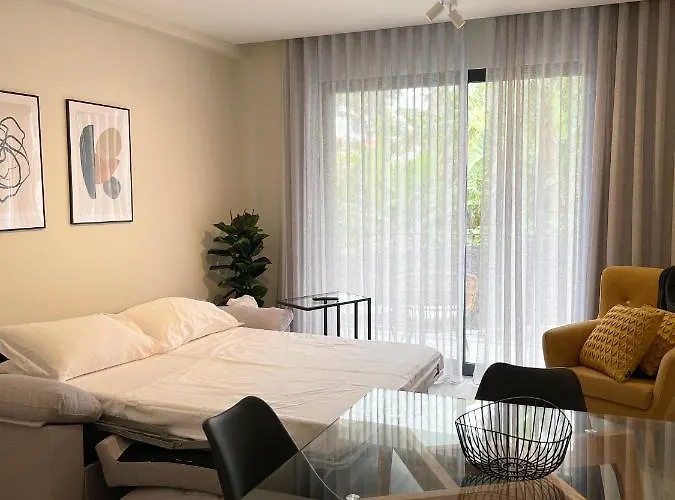 Dona I At Botanical Garden Apartment *