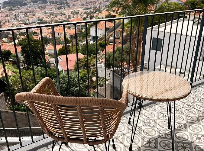 Dona I At Botanical Garden Apartment *