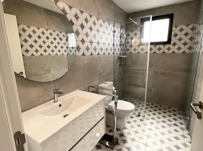 Dona I At Botanical Garden Funchal