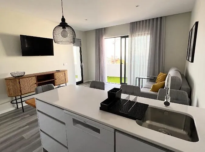 Dona I At Botanical Garden Funchal