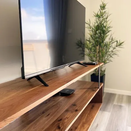 Dona I At Botanical Garden